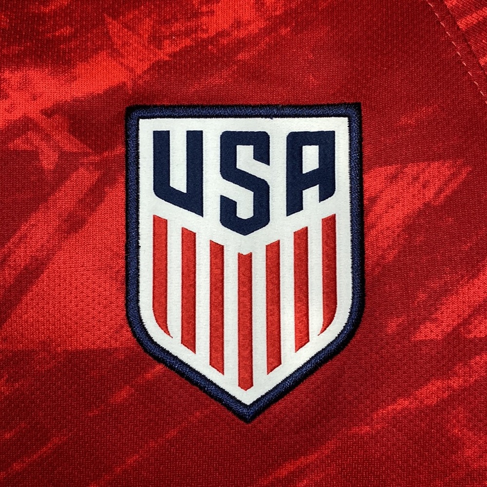 Nike USA dry fit jersey/ v-neck shirt - Picture 4 of 6